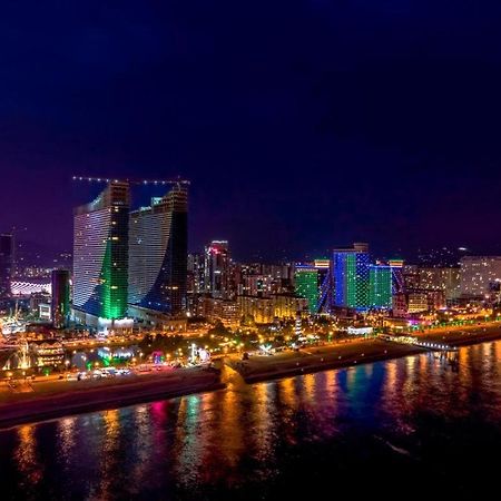 Luxury Aparthotel In Orbi City Sea View Батуми Екстериор снимка