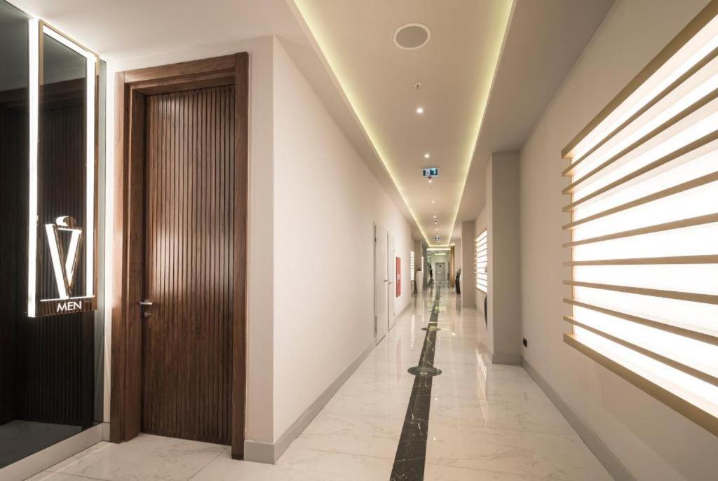 Luxury Aparthotel In Orbi City Sea View Батуми Екстериор снимка